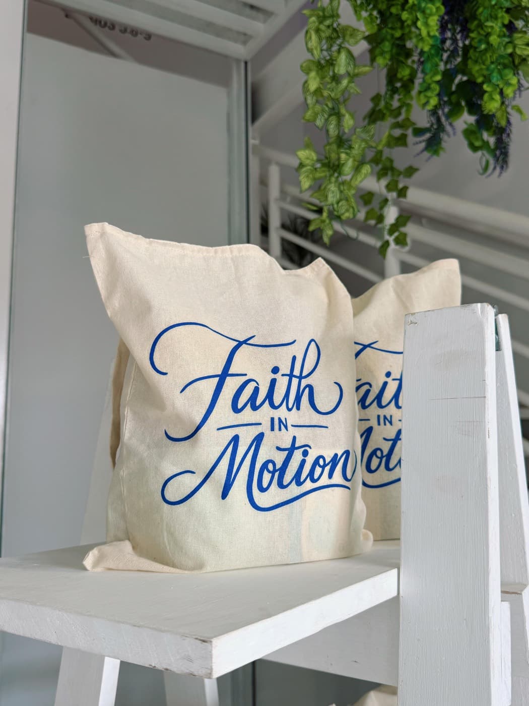 Totes Faith in Motion